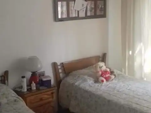 Casa de 4 amb sola en lote a la venta en Mar del Ajo. Candiotti e/ Mitre y Sgo del Estero