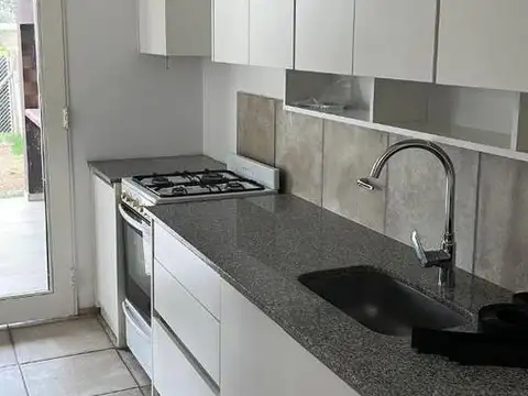 Casa 4 ambientes con 3 baños
