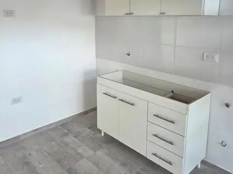 DUPLEX DE 3 AMBIENTES EN PRIMER PISO
