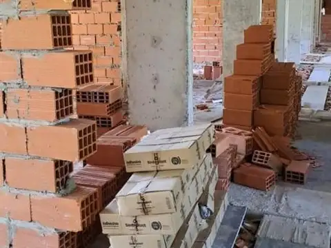 camino de la bota 100, Piso 2