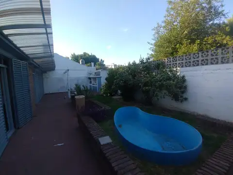 Depto Tipo Casa en Alquiler de 2 dormitorios