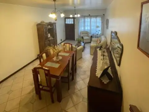 Depto Tipo Casa en Venta de 2 dormitorios