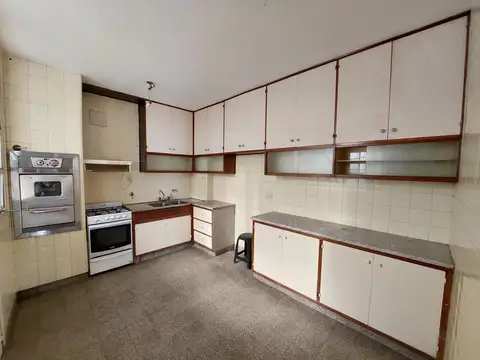 Departamento 4 ambientes con 2 baños