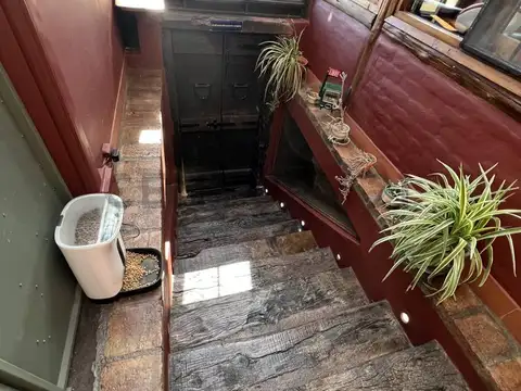 Casa en Venta con 10 cocheras