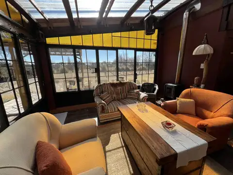 Casa 13 ambientes con 3 baños