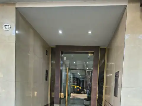 Departamento 2 ambientes en alquiler, en Caballito Norte. Estado impecable. Para mudarse ya.