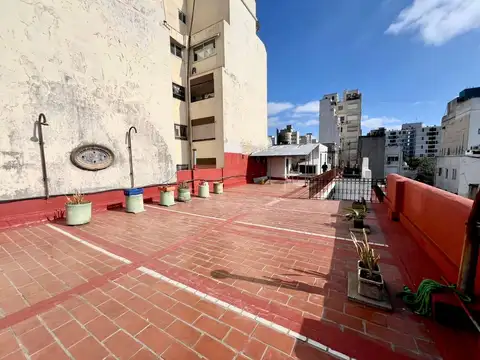 VENTA PH 6amb-TERRAZA PROPIA-Entrada Ind.- La Boca