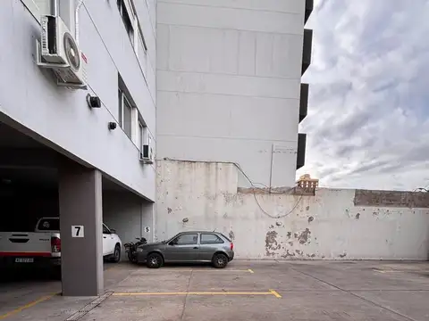 Venta cochera Holdich 40/42