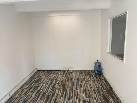 Oficina en Alquiler 40 años