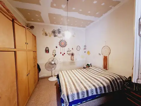 Casa 5 ambientes con 1 baño