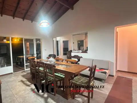 Casa en Venta con 1 cochera