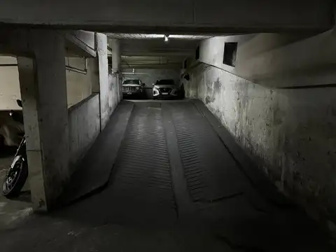 COCHERA VENTA BALVANERA AMPLIO ESPACIO Y RAMPA