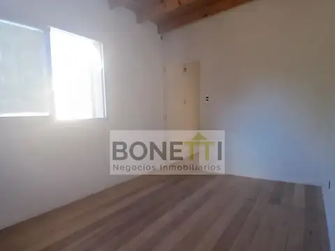 Casa 6 ambientes con 4 baños
