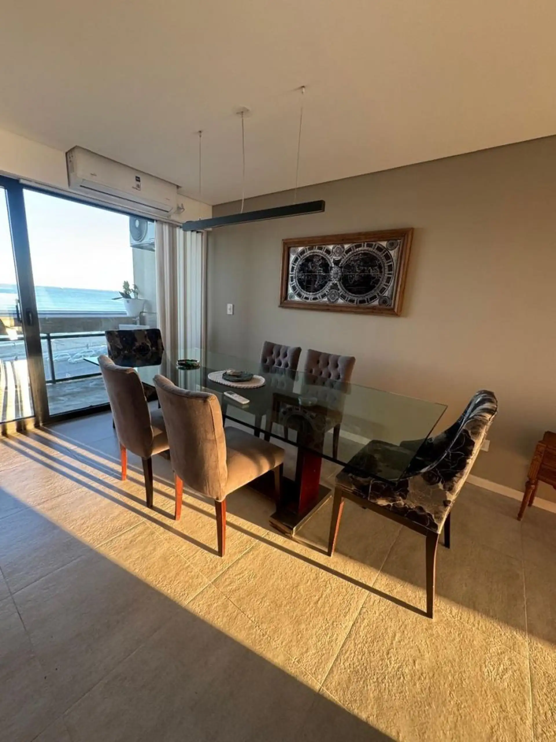 Depto 3 amb, 82m² con cochera y pileta — Barrio Felix U.Camet