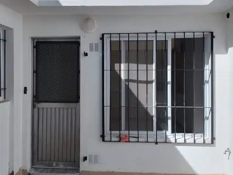 Departamento en Venta en Bernal, USD 65.000