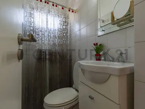 Emilio Castro 4900, Piso 0