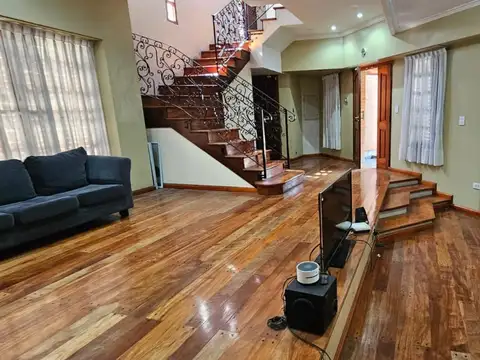 Casa en Venta en Monte Grande, USD 199.000