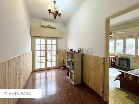 Depto Tipo Casa 4 ambientes con 2 baños