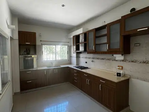 Casa en Alquiler 25 años