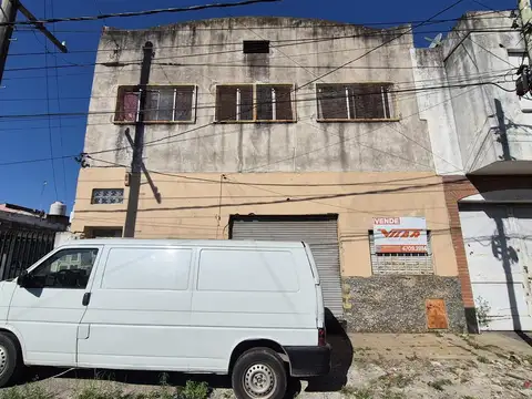 GALPON 374m2 Cub. en Venta, ZONA INDUSTRIAL, VILLA MARTELLI  
