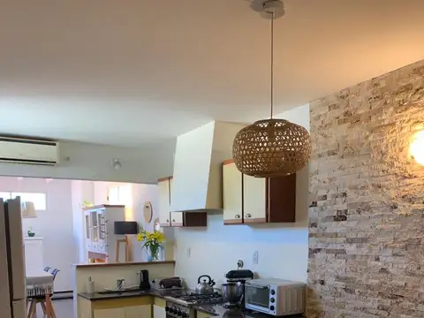 Avenida General San Martín 1700, Piso 1