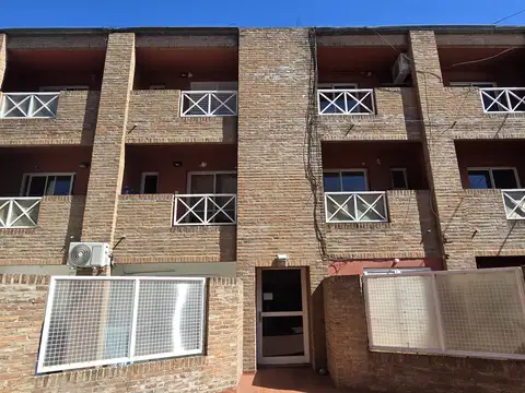 Calle 40 400, Piso 2