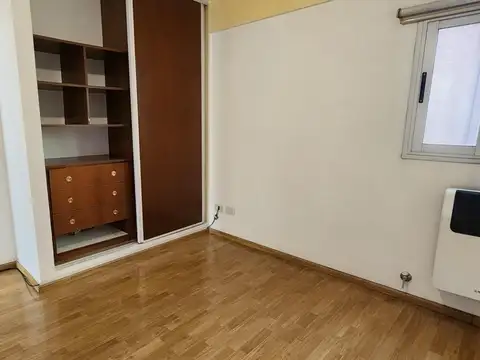 Moreno 4500, Piso 1