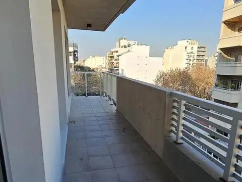 Dpto 2 amb, Piso 8°A, 45,32 m2 total, c/balcón al fte, Villa