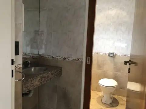 Departamento 4 ambientes con 3 baños