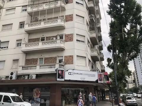 Departamento - Venta - Argentina, Capital Federal - AV RIVADAVIA 8400