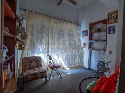 CASA Y DUPLEX EN VENTA Posible Apto Banco