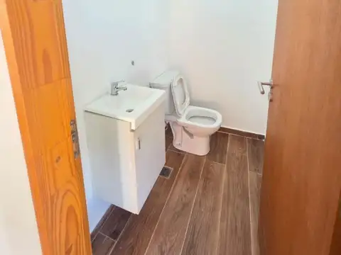 Casa 3 ambientes con 2 baños