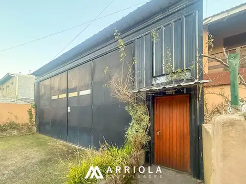 GALPÓN en Estrada y Calasanz