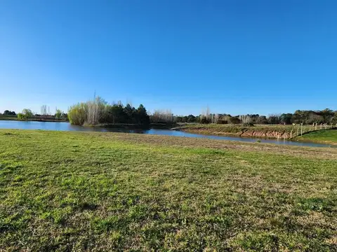 Terreno en Venta en Campana, USD 62.000