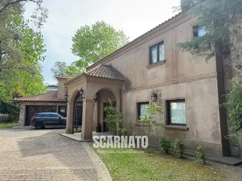 Casa en Alquiler de 4 dormitorios