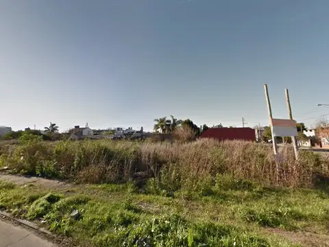 Terreno en Venta en Villa Luzuriaga, USD 230.000