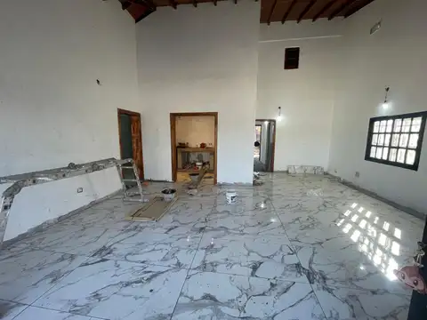 Casa 4 ambientes con 1 baño