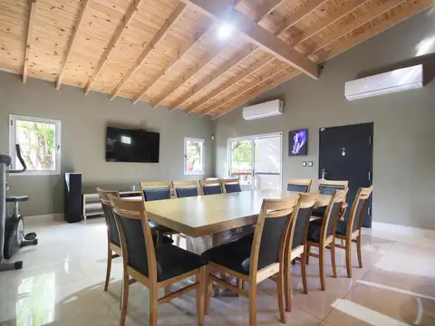 Depto Tipo Casa 4 ambientes con 2 baños