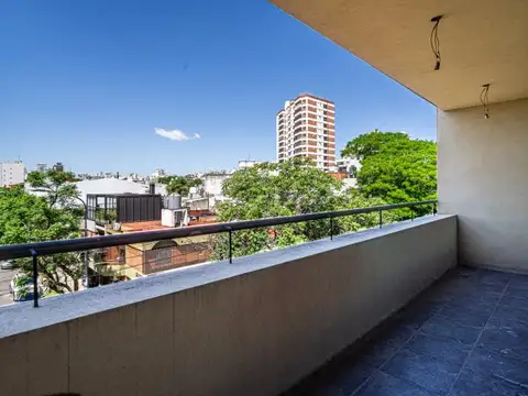 Departamento 5 ambientes con 3 baños