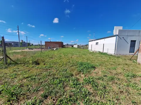 TERRENO, CAMPOS DEL OESTE ALVEAR. 300M2