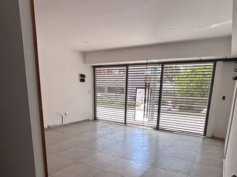 Local en Alquiler en Canning, $ 2.500.000