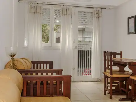 Venta departamento monoambiente al frente  Colon