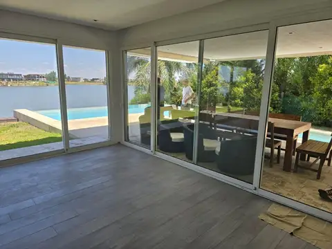 Casa en Venta al Este