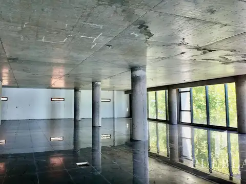 Oficina en Alquiler en Parque Patricios