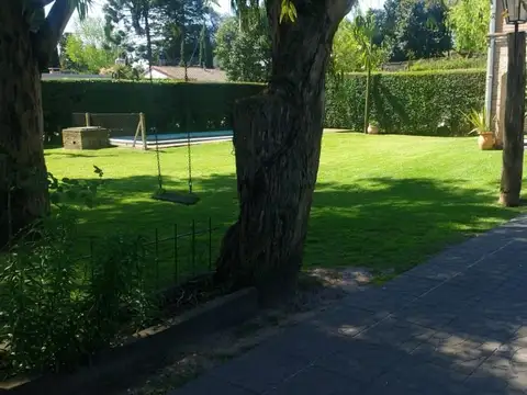 Del Viso Barrio De Vicenzo Grande : Chalet  de 4 ambientes