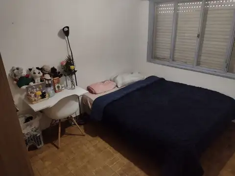 CASA DE 3 DORM. / QUINCHO GARAGE EN BARRIO ROCA