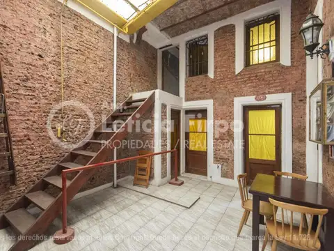 Depto Tipo Casa en Venta 80 años