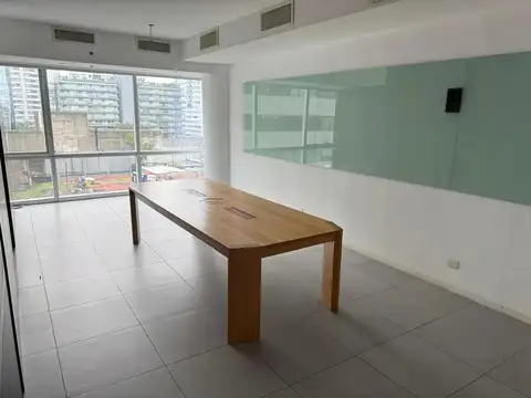 Oficina  de 213 m2 Impecable - WTC Puerto Madero