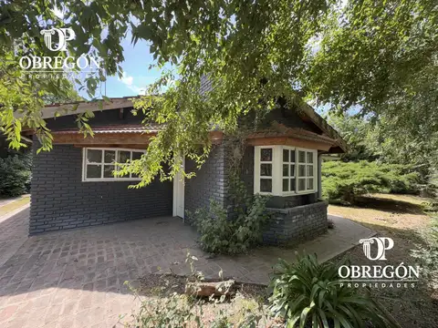 Casa en Venta con 2 cocheras
