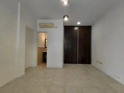 Oficina en Alquiler en Castelar Norte, $ 600.000